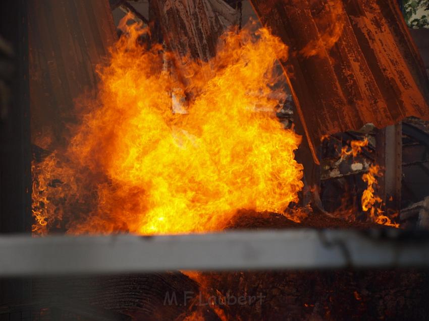 Grossbrand Holzlager Siegburg Industriestr P357.JPG